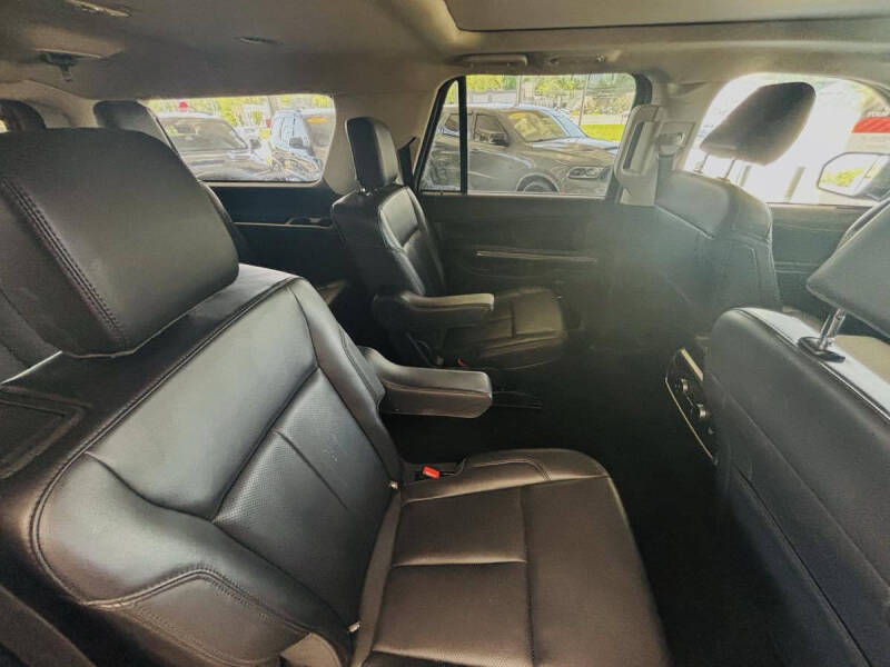 2024 Ford Expedition MAX XLT