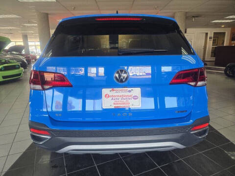 2024 Volkswagen Taos SE 4Motion