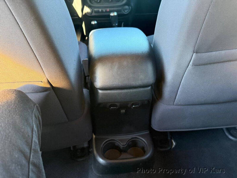 2013 Jeep Wrangler Unlimited Freedom Edition