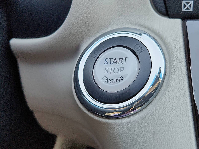 2017 Infiniti Q70L 3.7