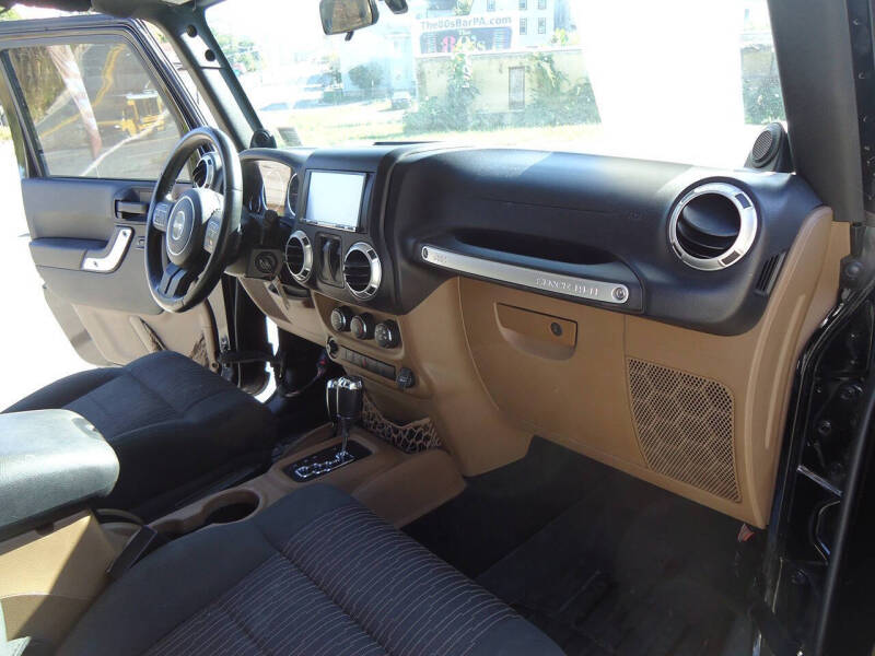 2012 Jeep Wrangler Sahara