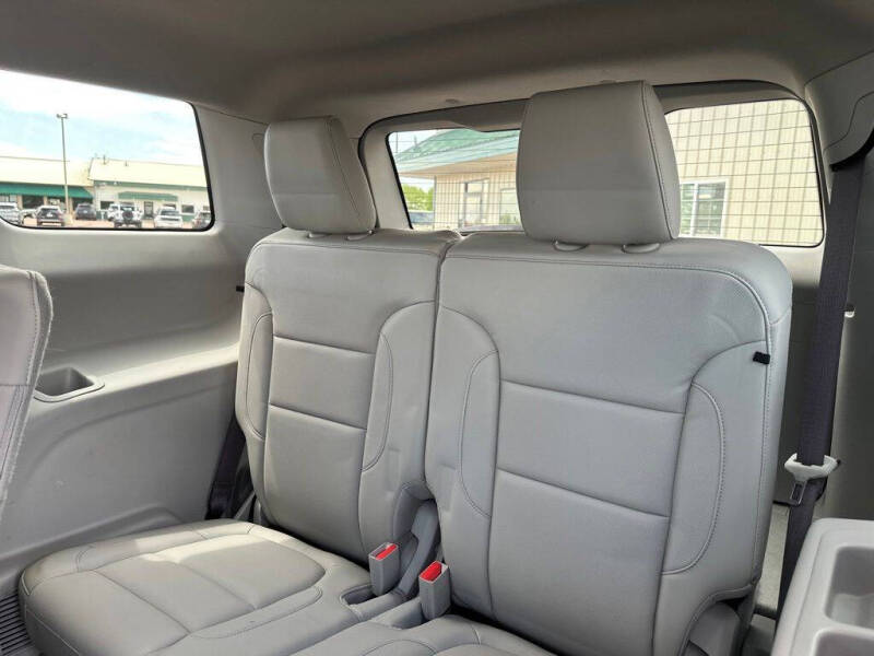 2017 GMC Acadia SLT-1