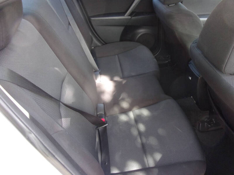 Image 8 of 2011 Mazda MAZDA3 i Sport