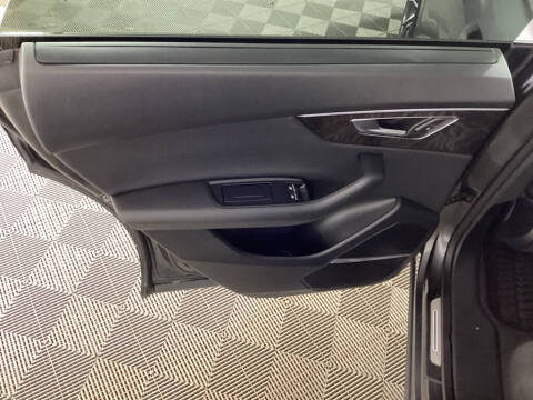 2019 Audi Q8 quattro Prestige 55 TFSI