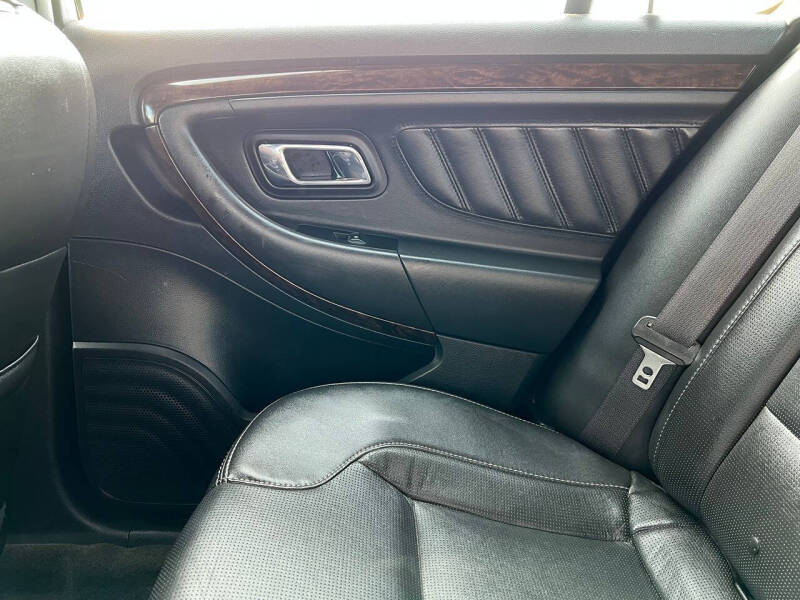 2013 Ford Taurus Limited