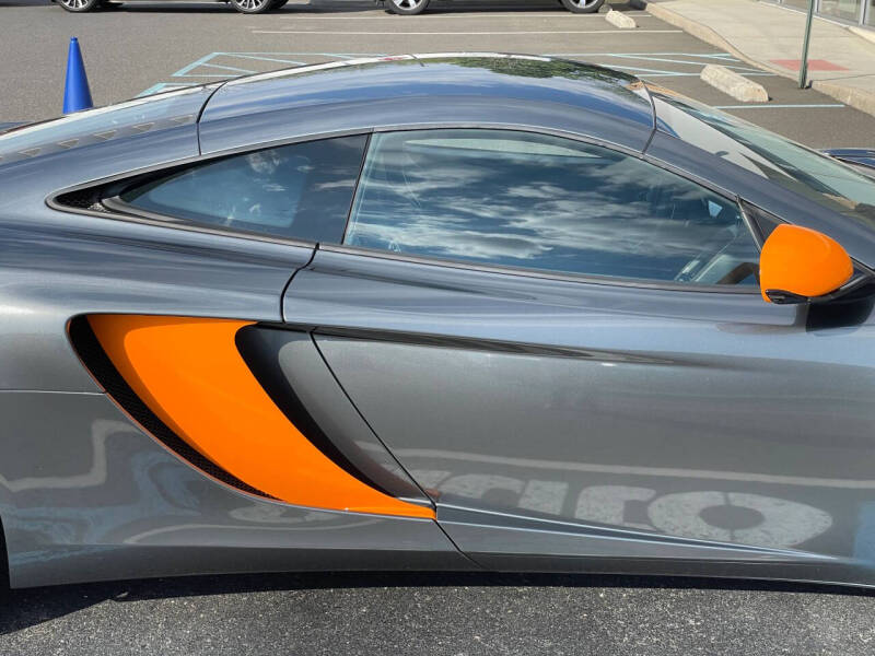2012 McLaren MP4-12C