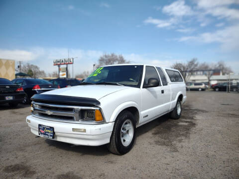 1997 Chevrolet S-10 for sale at Larry's Auto Sales Inc. in Fresno CA