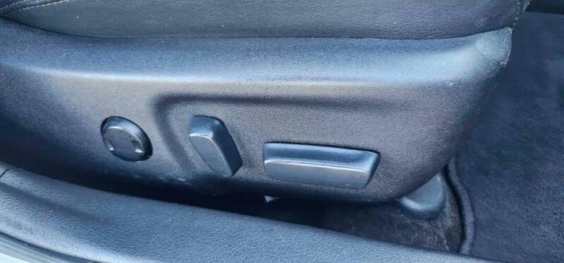 2013 Toyota Avalon Hybrid XLE Premium