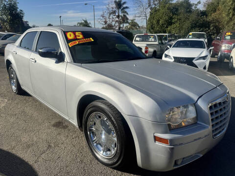 2005 Chrysler 300 Touring