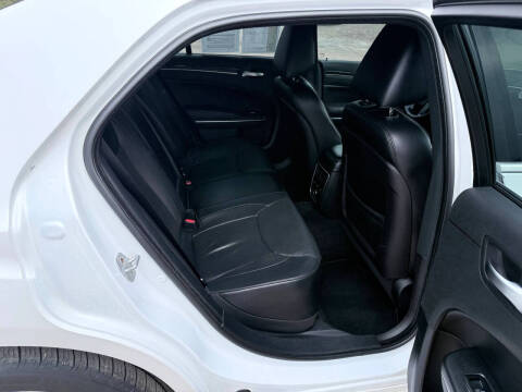 2012 Chrysler 300 C