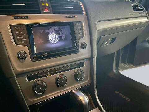 2015 Volkswagen Golf TSI S