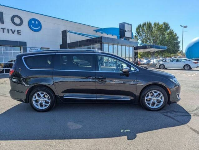 2020 Chrysler Pacifica for sale at Axio Auto Boise in Boise, ID