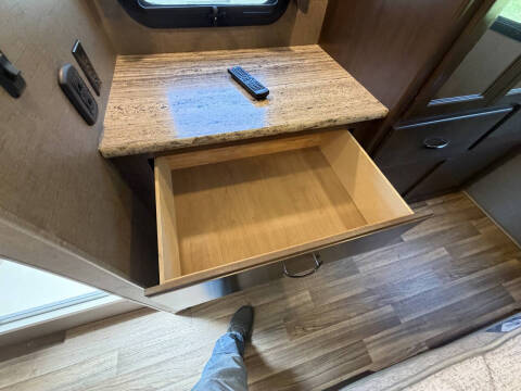 2018 Thor Motor Coach Ace 30.3