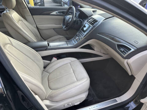 2017 Lincoln MKZ Reserve