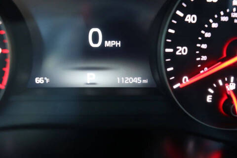 2017 Kia Cadenza Technology