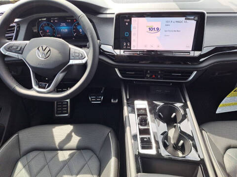 2026 Volkswagen Atlas Cross Sport SEL Premium R-Line 4Motion