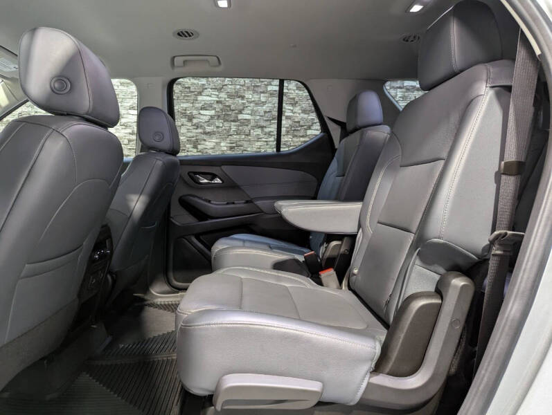 2020 Chevrolet Traverse LT Leather