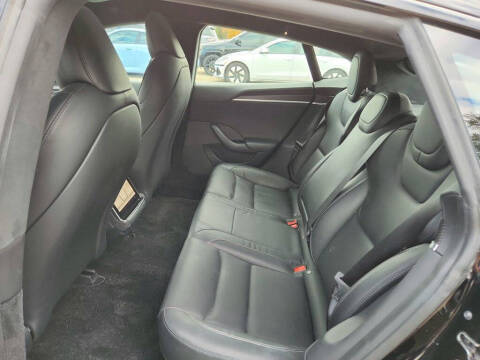 2021 Tesla Model S Plaid