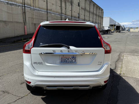 2017 Volvo XC60 T6 Dynamic