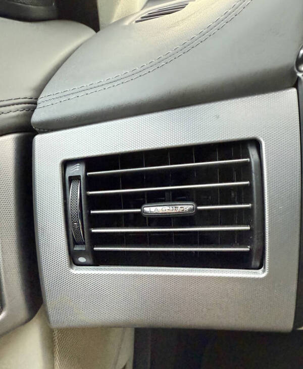 2011 Jaguar XF Premium