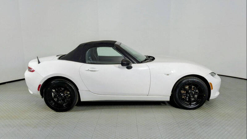 2016 Mazda MX-5 Miata Sport