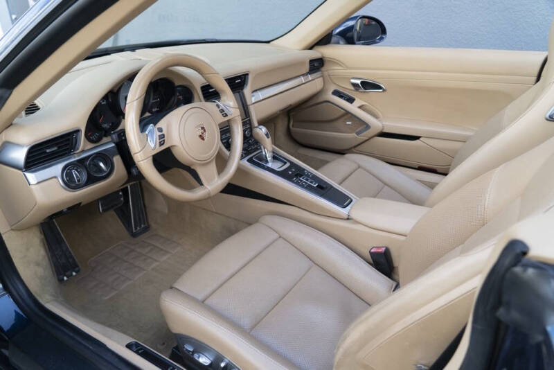 2015 Porsche 911 Carrera S