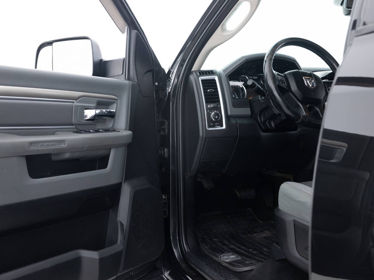 Used Car 2016 Ram 2500  Lone Star 4x4 4dr Mega Cab 6.3 Ft. Sb Pickup For Sale Under $35,000 In Coal City, Illinois