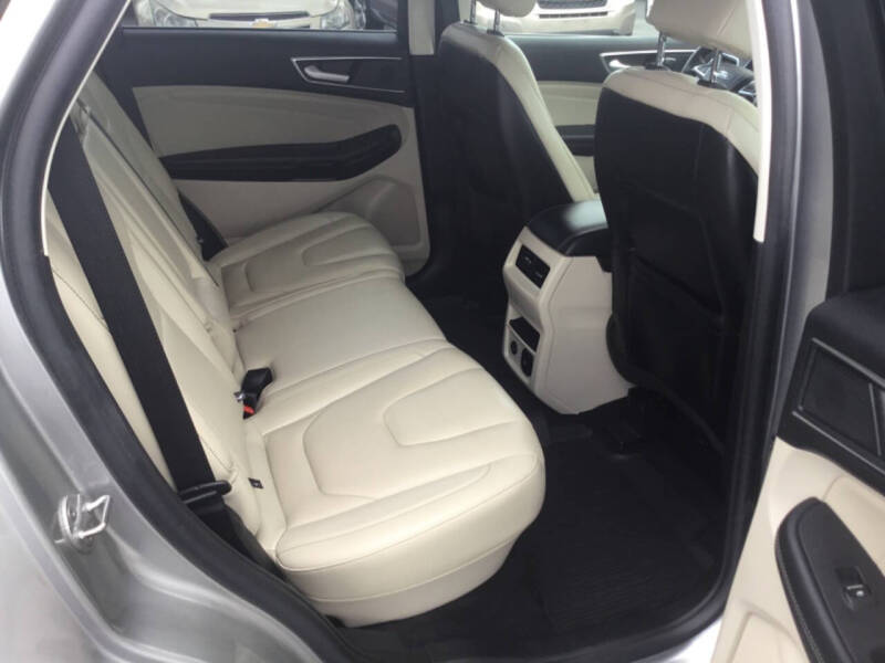 2021 Ford Edge Titanium