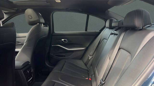 2025 BMW 3 Series 330i