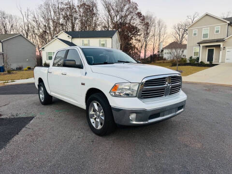 2013 RAM 1500 SLT