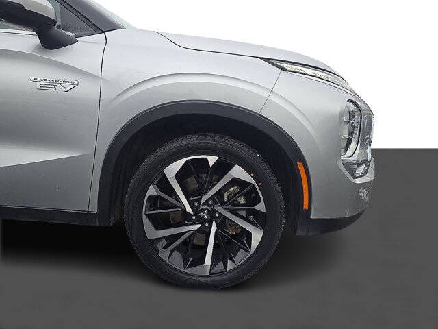 2024 Mitsubishi Outlander PHEV SE