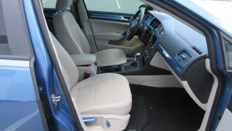 2015 Volkswagen e-Golf SEL Premium