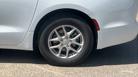 2026 Chrysler Voyager LX