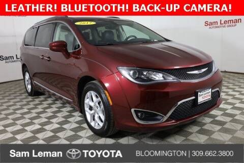 2017 Chrysler Pacifica for sale at Sam Leman Toyota Bloomington in Bloomington IL