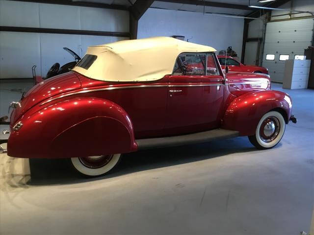 1940 Ford Deluxe