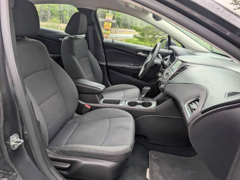 2017 Chevrolet Cruze LT Auto