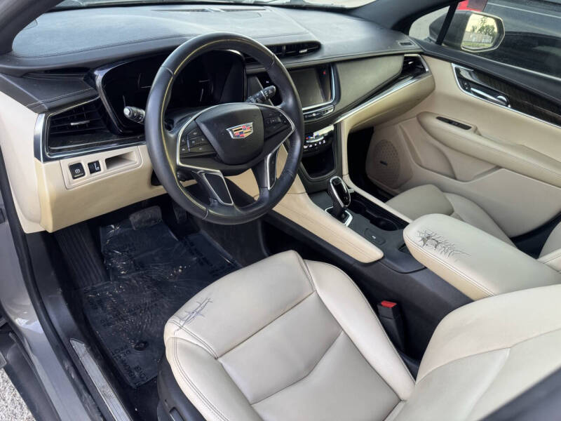 2017 Cadillac XT5