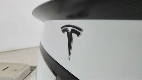 2023 Tesla Model S Plaid