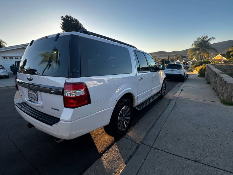 2016 Ford Expedition XLT photo 5