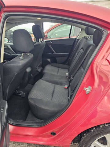2013 Mazda MAZDA3 i Touring