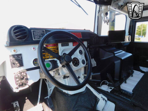 2008 AM General Hummer