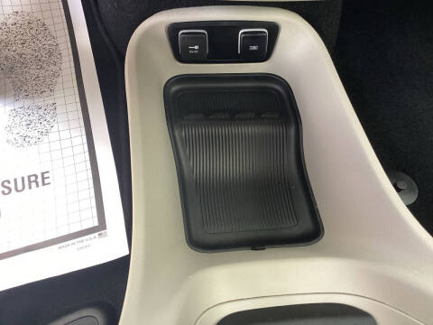 2020 Chrysler Voyager LXi