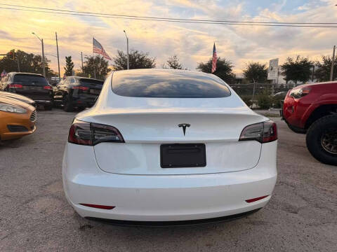 2021 Tesla Model 3 Standard Range Plus