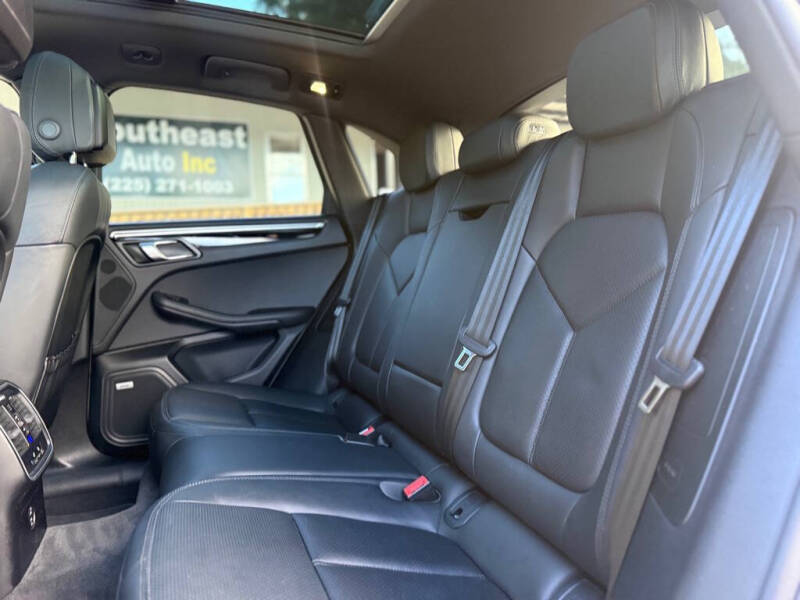 2020 Porsche Macan