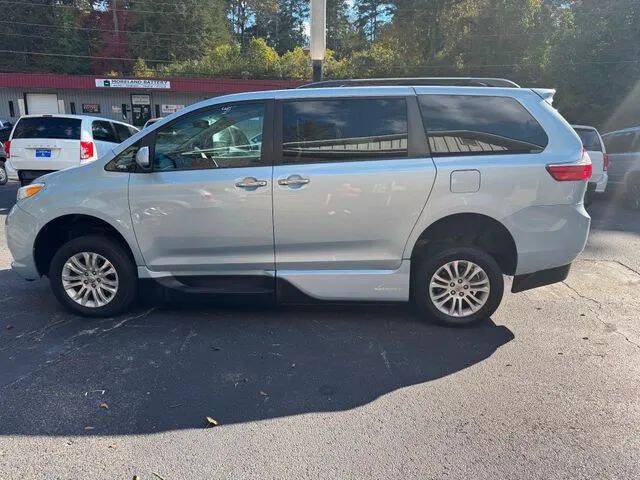 2015 Toyota Sienna