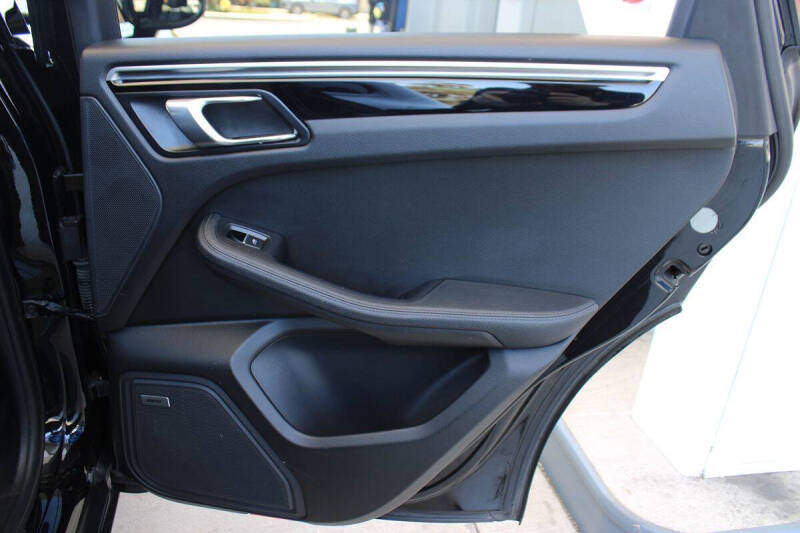 2021 Porsche Macan