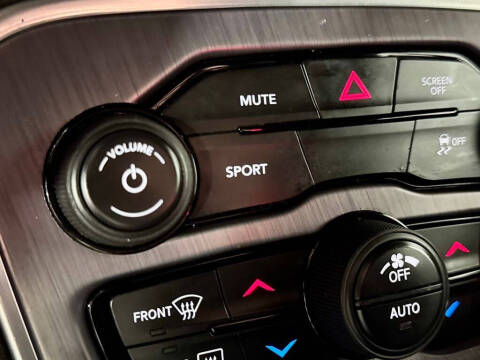 2018 Dodge Challenger SXT