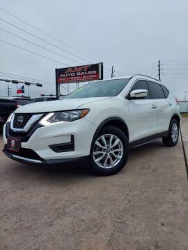 2018 Nissan Rogue for sale at AMT AUTO SALES LLC in Houston TX