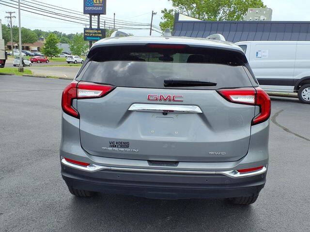2023 GMC Terrain SLT