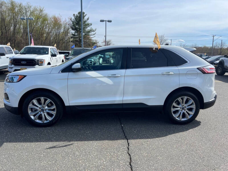 2022 Ford Edge Titanium